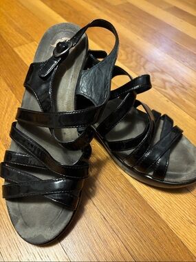Women’s Black Strappy Dansko Patent Sandals - Comfortable Slingback